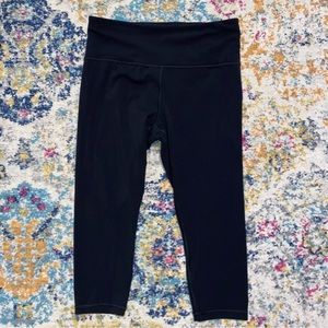 Athleta - L - Elation Capri